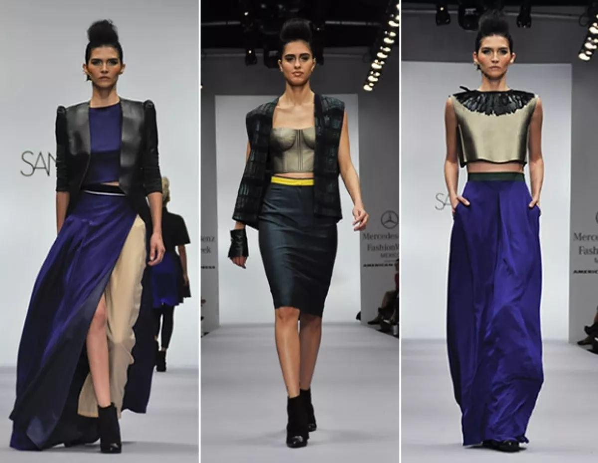 Plumas, peinados mod y un toque edgy en los zapatos. Así fue el desfile de Sandra Weil.