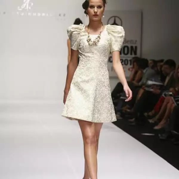 Desfile Alberto Rodríguez