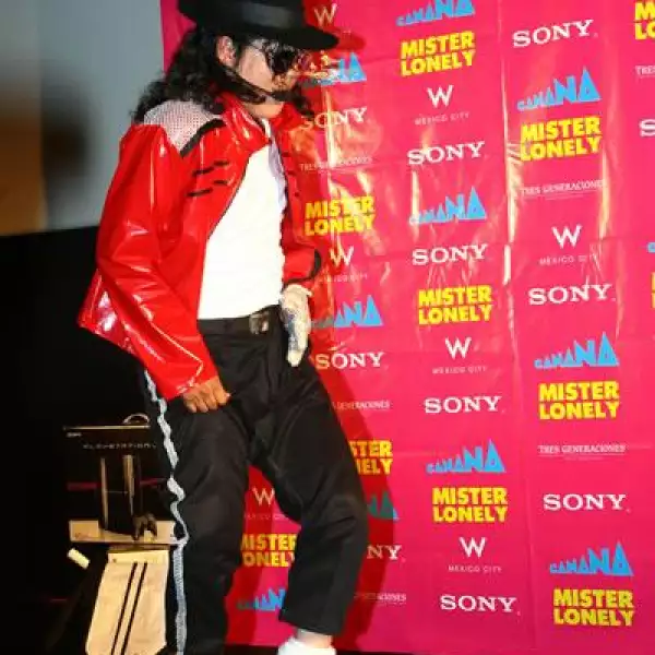 Premier Mister Lonely Diego Luna