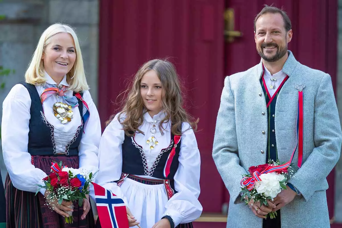 Princesa Mette-Marit, Princesa Ingrid Alexandra y el Príncipe Haakon de Noruega