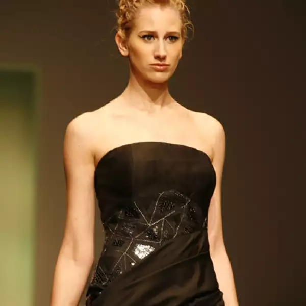 Desfile Arturo Ramos