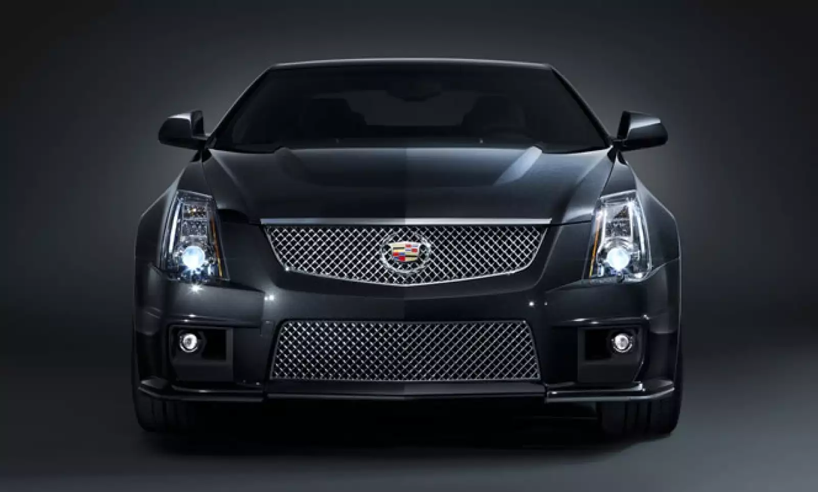 Esta pintura utiliza una sustancia parecida al vidrio llamada fluoruro de magnesio. El resultado es una pintura que destellos de diamante al reflejar el sol.