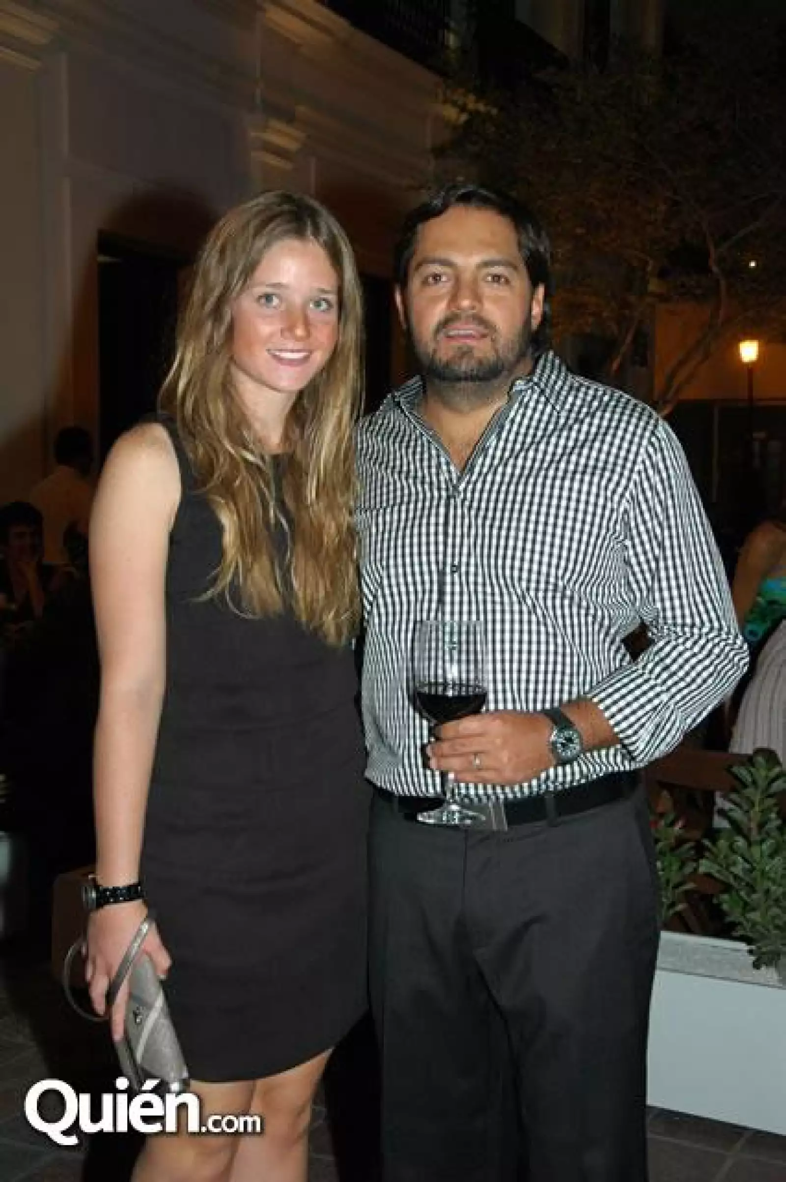 Nuria Bernat,Pingüi Cevallos