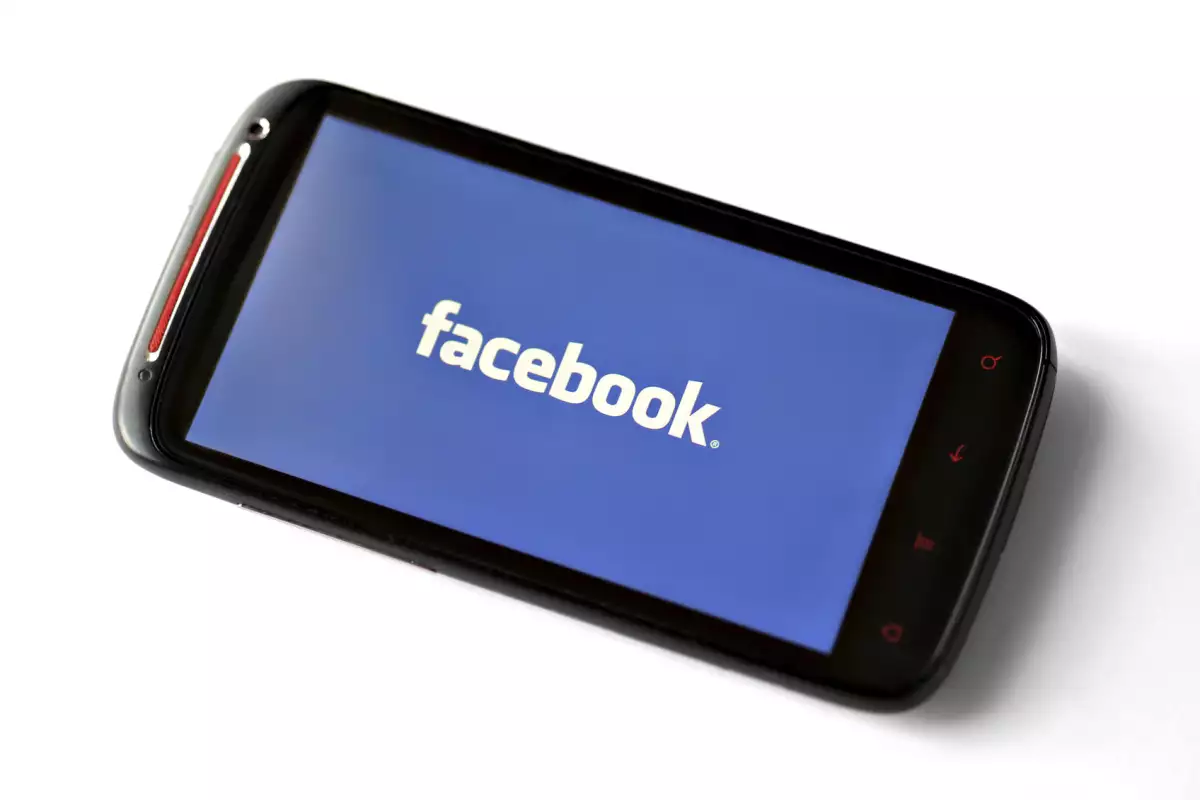 Facebooks vs. la pornografía