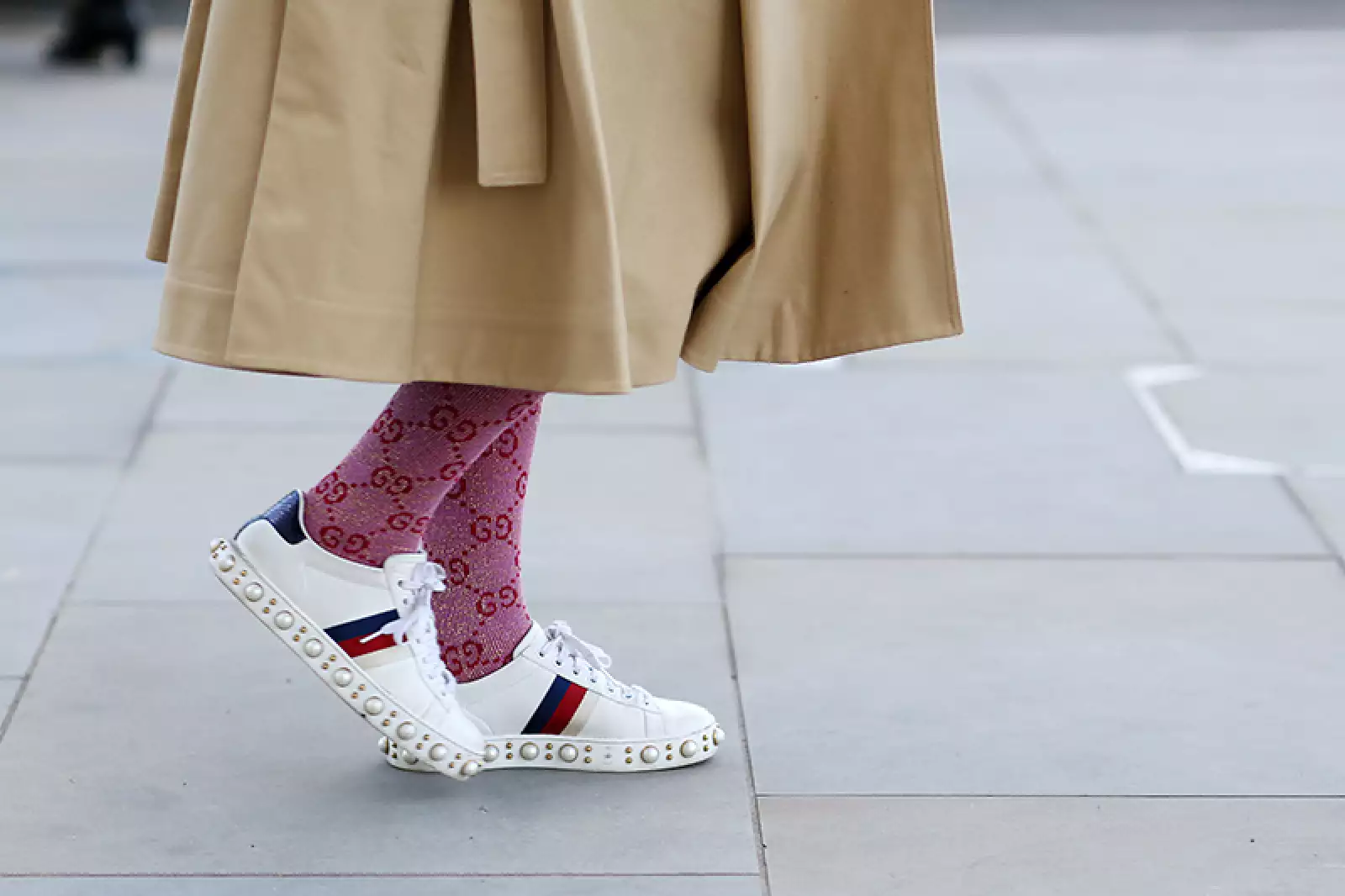 Street Style, Fall Winter 2018, London Fashion Week, UK - 17 Feb 2018
