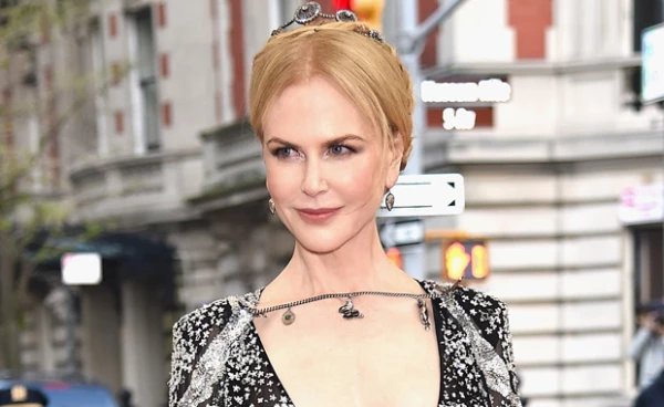 Nicole Kidman se cuida la piel con Aquaphor.