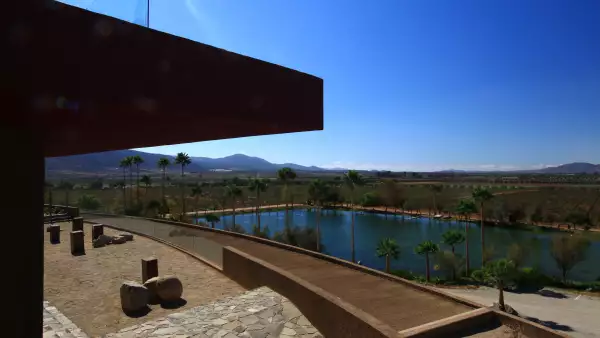 Valle de Guadalupe, instalación de la vinícola Monte Xanic.