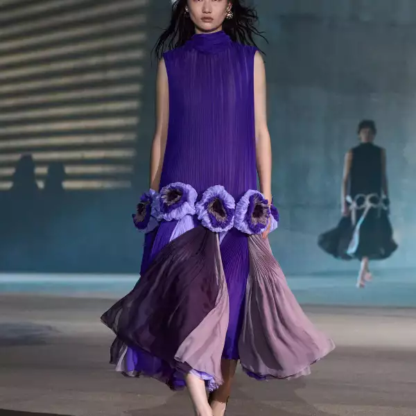 Dior Resort PO S27 002.jpg