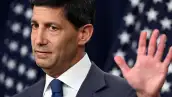 Kevin Warsh, presidente de la Reserva Federal de Estados Unidos, durante una conferencia de prensa en Washington.