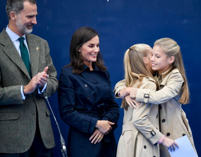 Rey Felipe VI, Reina Letizia, princesa Leonor y la infanta Sofía