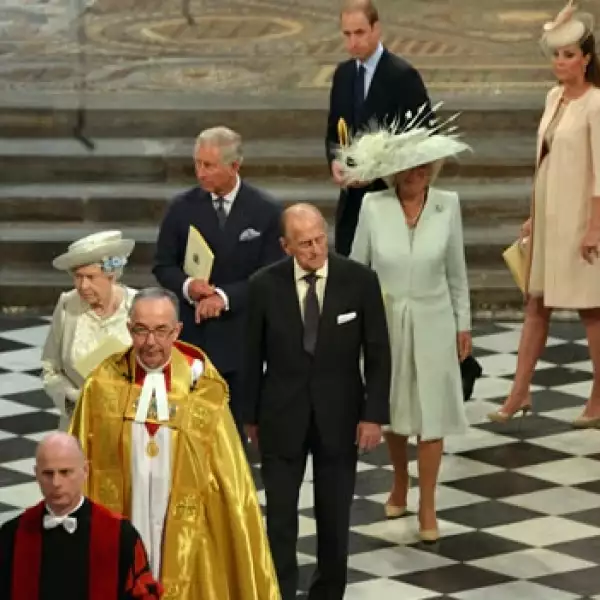 La familia real británica celebra 60 años de reinado de Isabel II