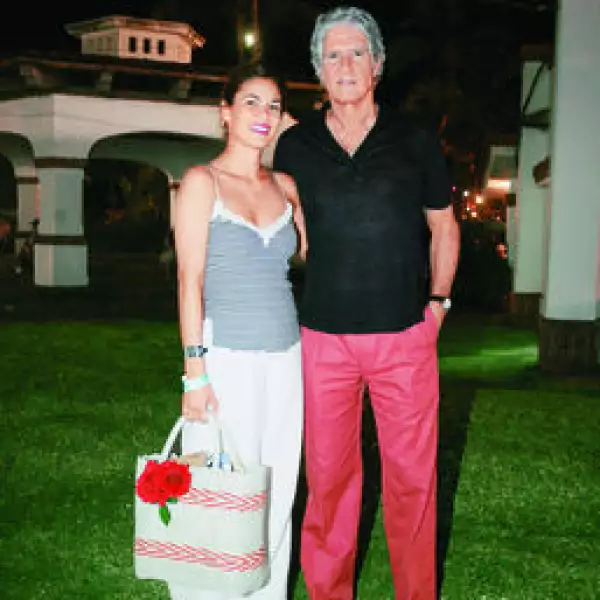 Constanza Slim, Joe Slim