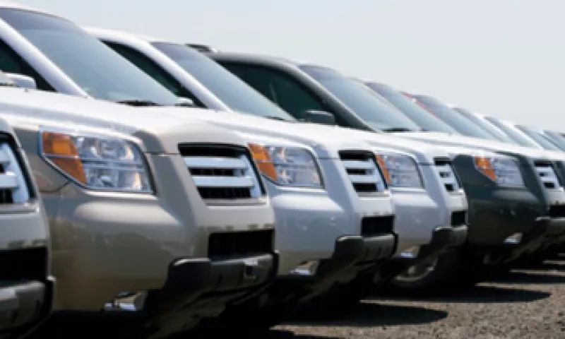 Destina solo el 25% de tu ingreso mensual a la compra y mantenimiento de tu auto. (Foto: Thinkstock)