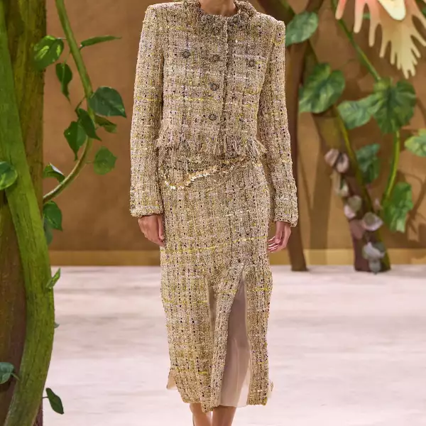Chanel HC F26 055.jpg