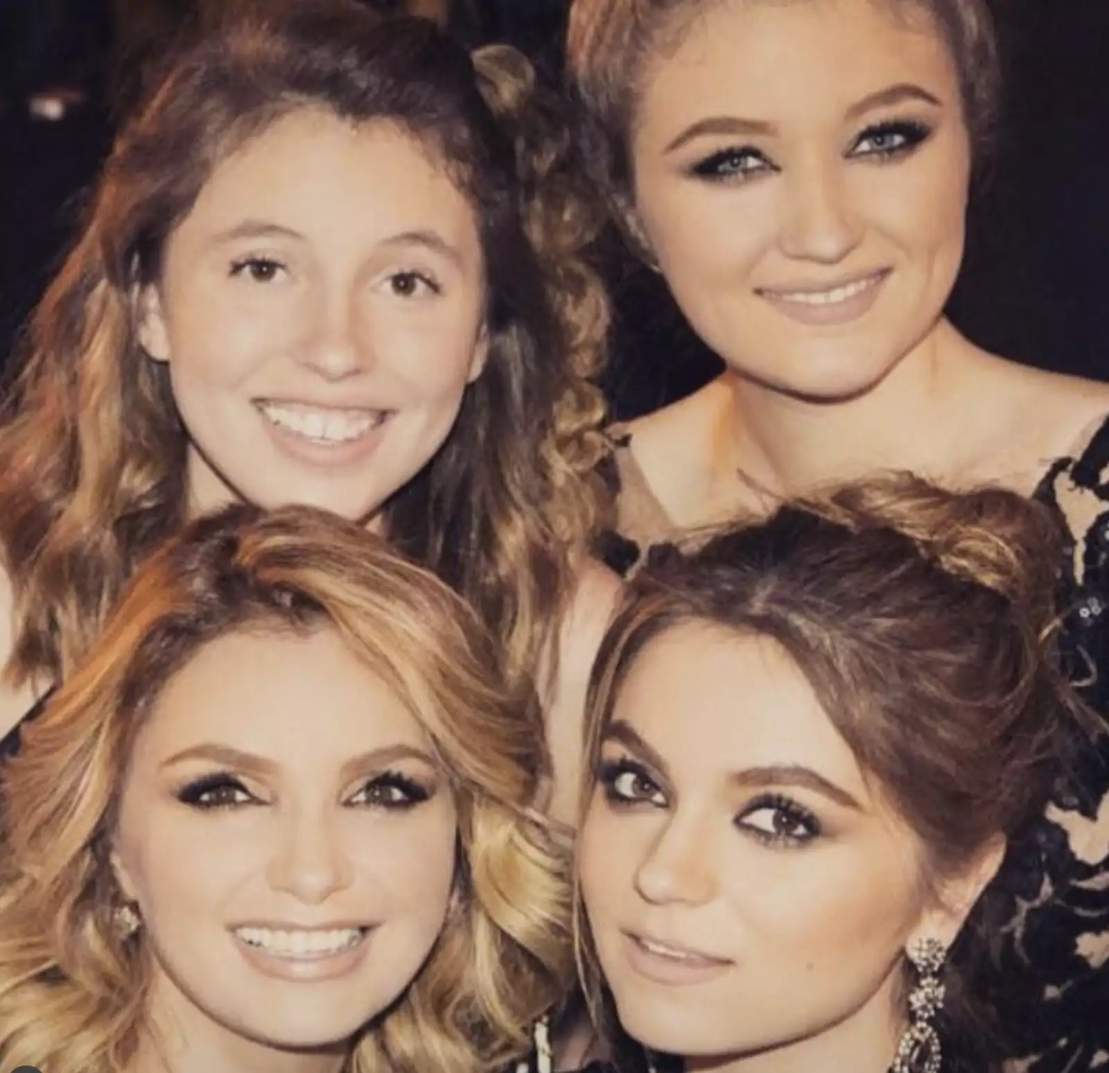 Angelica-Rivera-hijas