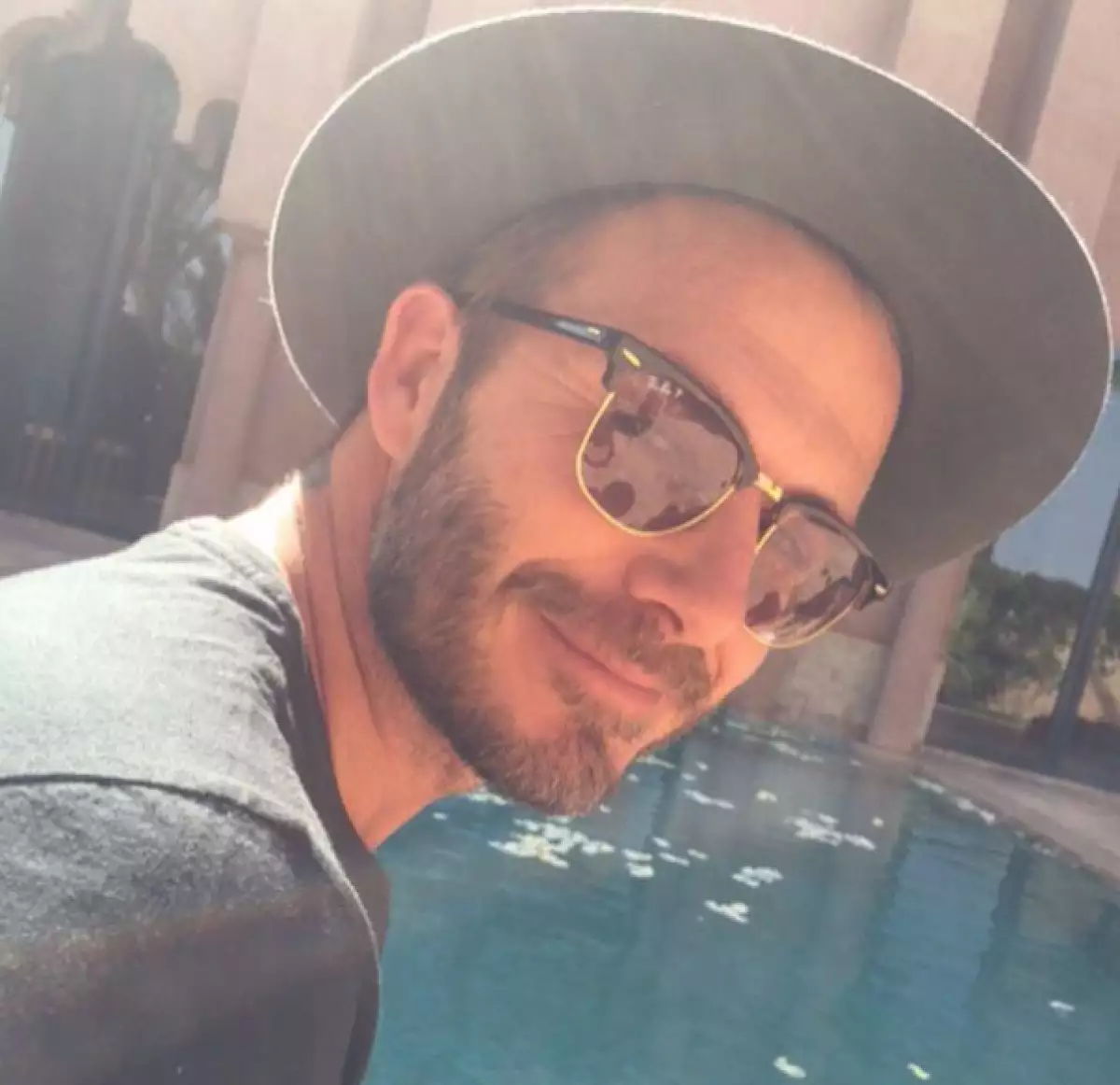 Sus primeras fotos lo muestran festejando su 40 aniversario.