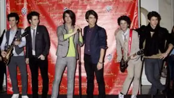 Celebridades del deporte, actores, actrices y políticos se albergan en el más flamante museo de cera.