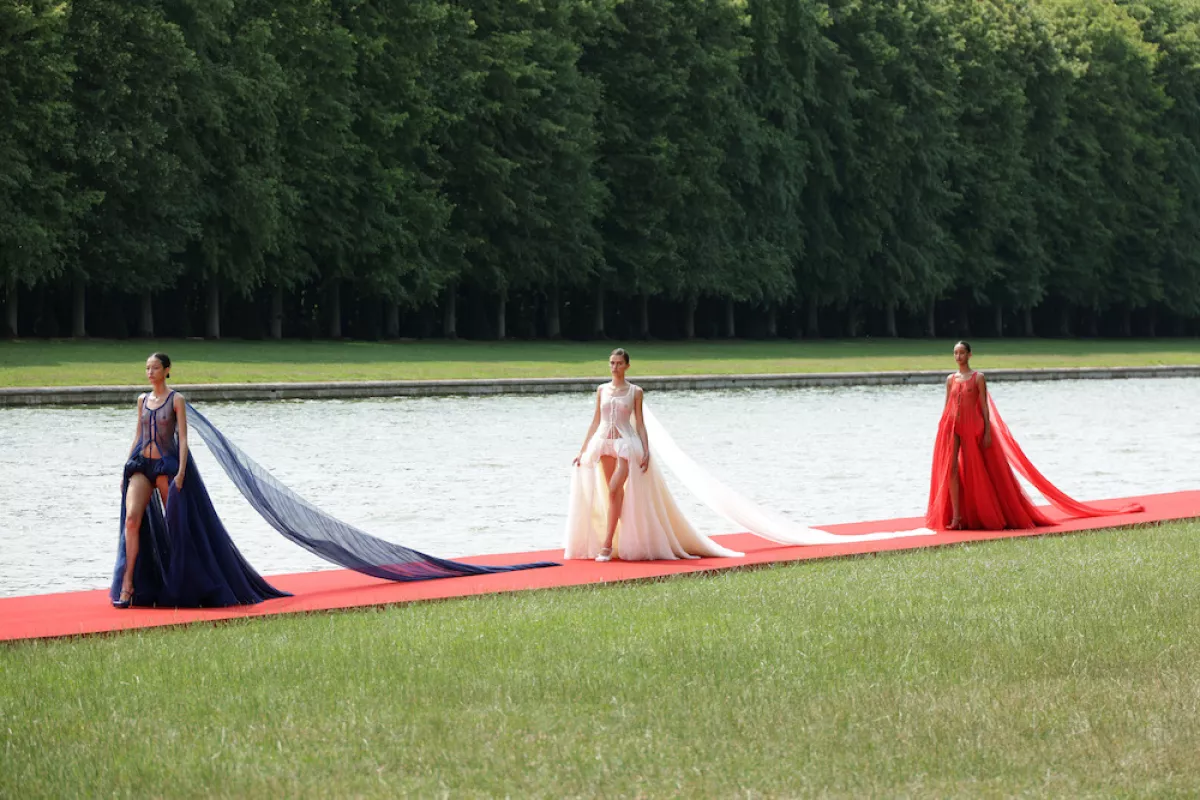 Pasarela de Jacquemus en Versailles.