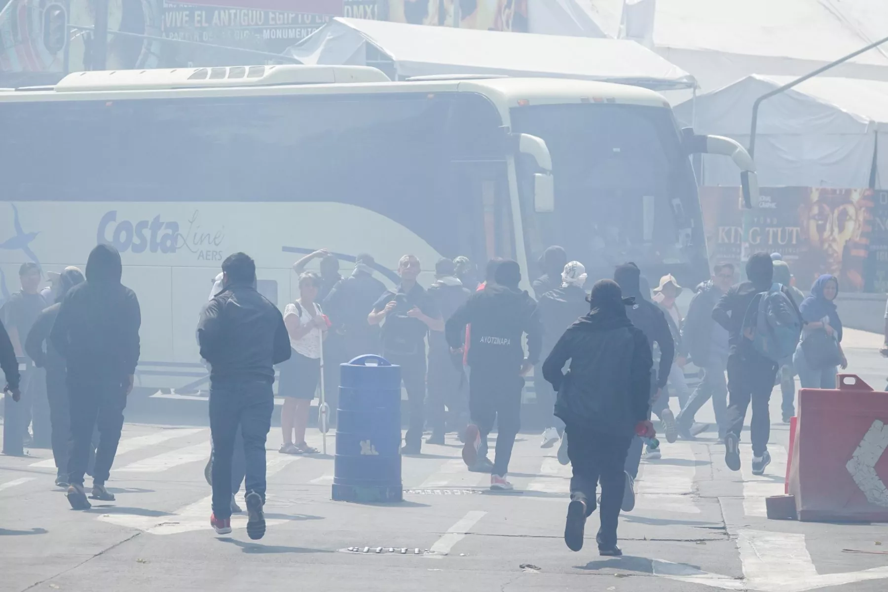 Normalistas Ayotzinapa Senado-09