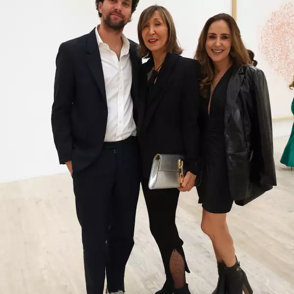 Javier Estevez , Patricia Marshall  y Fernanda Doring 