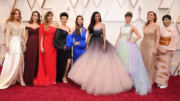 Las nueve actrices de doblaje se apropiaron del escenario del Dolby Theatre.