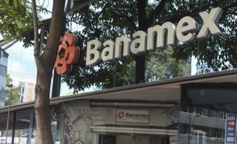 Con los nuevos cajeros se podrán hacer pagos a tarjetas de crédito Banamex y transferencias a cuentas de cheques o tarjetas de débito de esta institución. (Foto: Cuartoscuro)