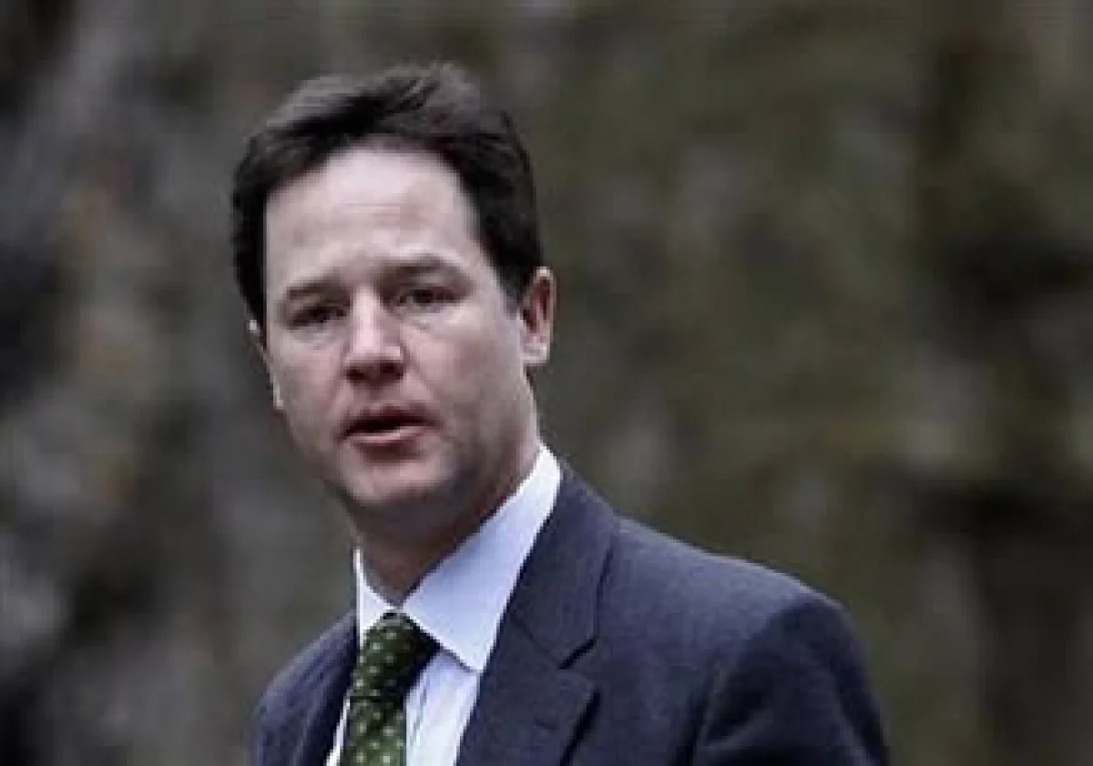 Nick Clegg, viceprimer ministro británico, se reunirá con el presidente Felipe Calderón y se dirigirá al Senado. (Foto: Reuters)