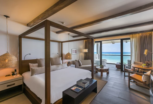 Alcoba King Room.jpg