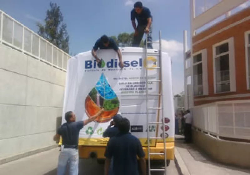 La empresa recicla el aceite de cocina para transformarlo en combustible.  (Foto: Cortesia Biofuels)