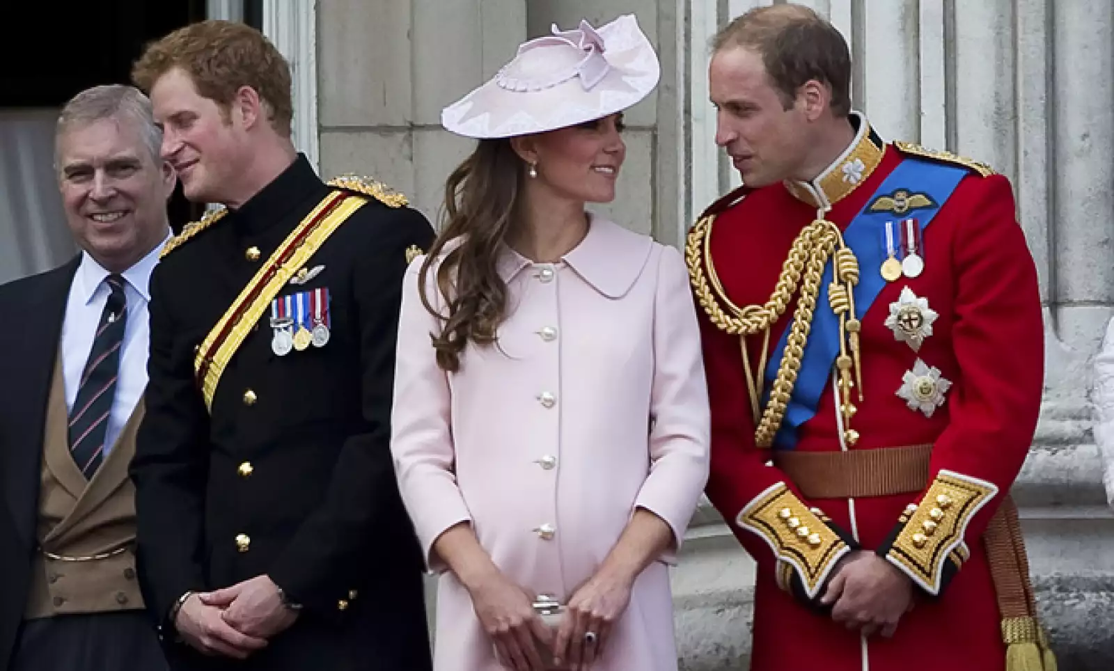 Kate y William esperan la llegada de su primer hijo, quien será el tercero en la línea de sucesión del trono británico.