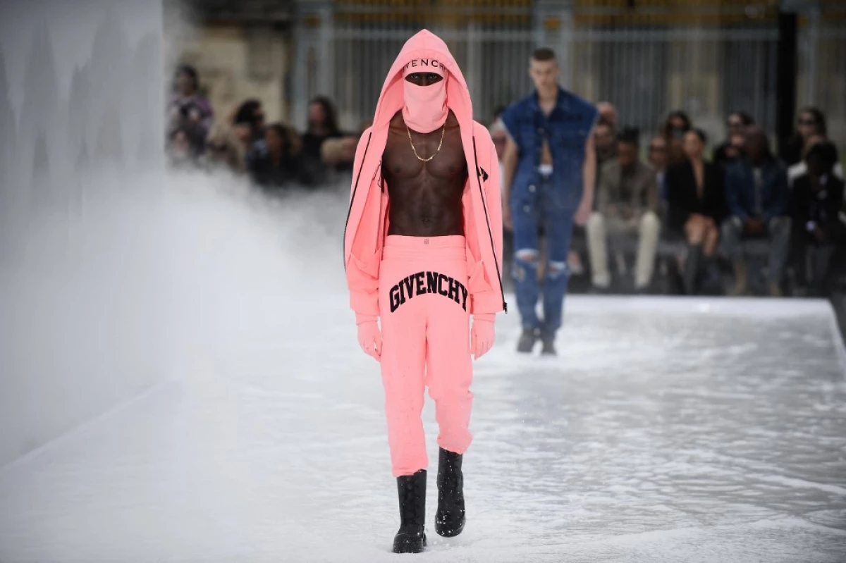 MENSWEAR-GIVENCHY