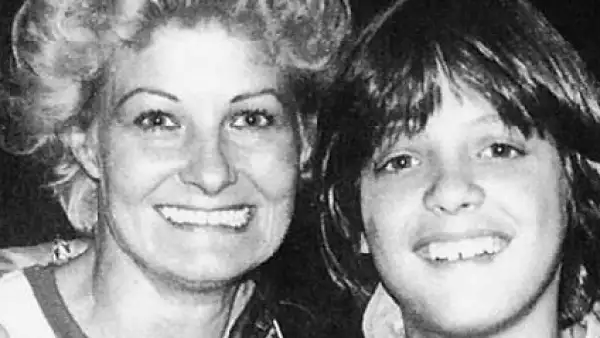 Luis Miguel con su mamá Marcela Basteri.