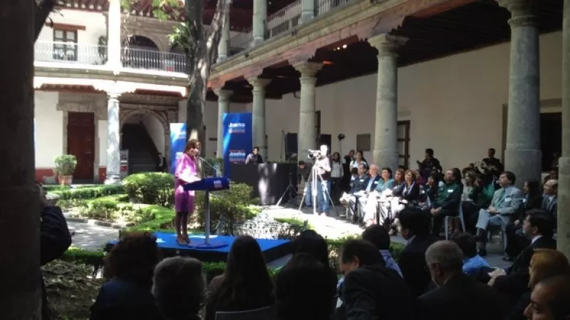 Josefina Vázquez Mota, candidata a la Presidencia de la República por el PAN, acudió al foro "Por el Libro y la Cultura", realizado en el Museo Franz Mayer.