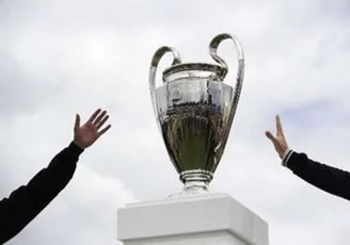 La UEFA dijo que los ingresos del patrocinio serán destinados al desarrollo del fútbol. (Foto: Reuters)