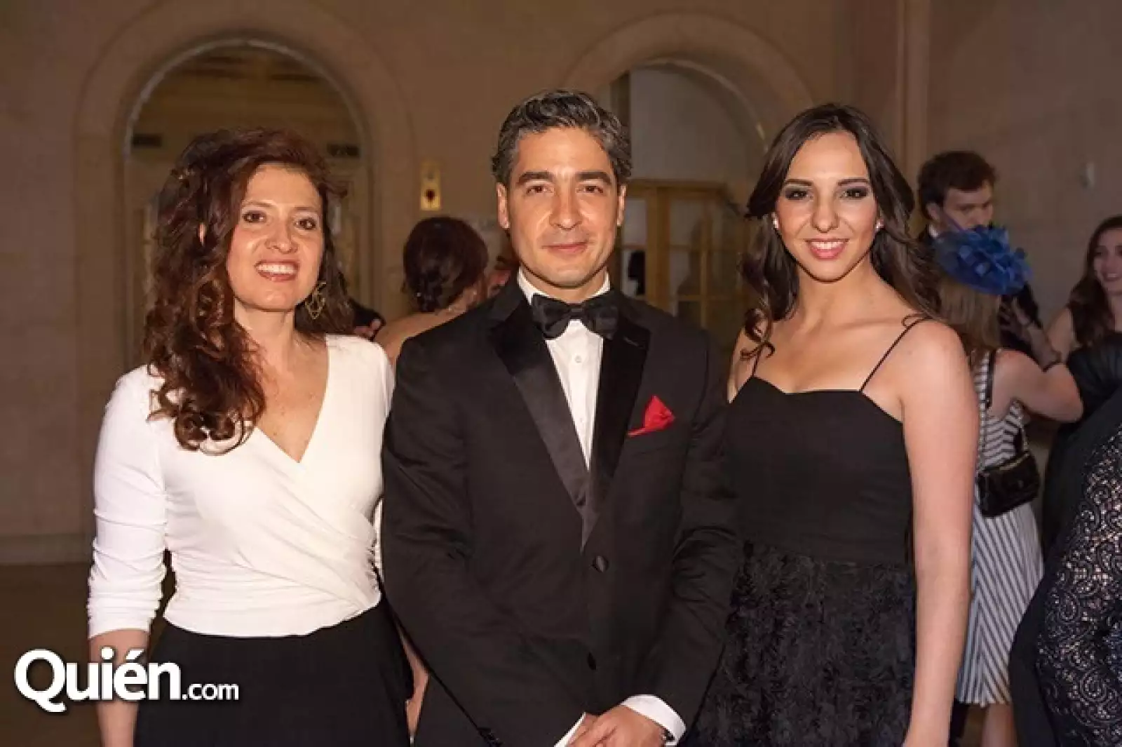 Erika Harrsch, Gabriel Elisondo y Brenda Gutiérrez