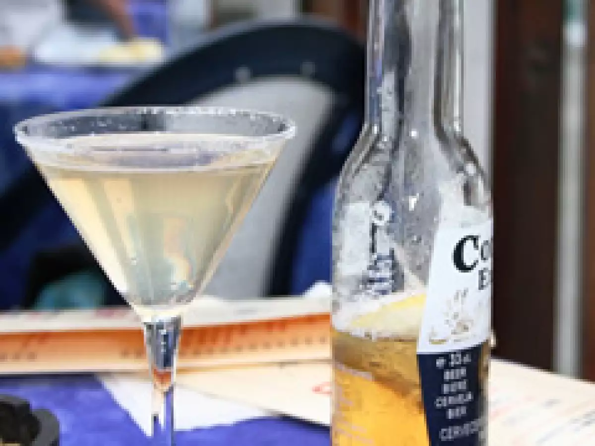 Aunque su precio es elevado, Corona es la cerveza extranjera más consumida por los israelíes, quienes asocian la bebida con el éxito. (Foto: Especial)