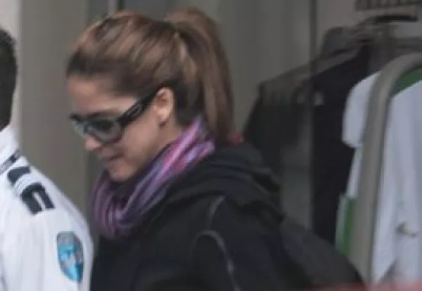 Ana Claudia compró ropa deportiva para Chema.