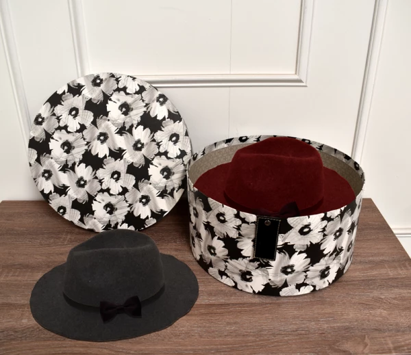 SOMBREROS