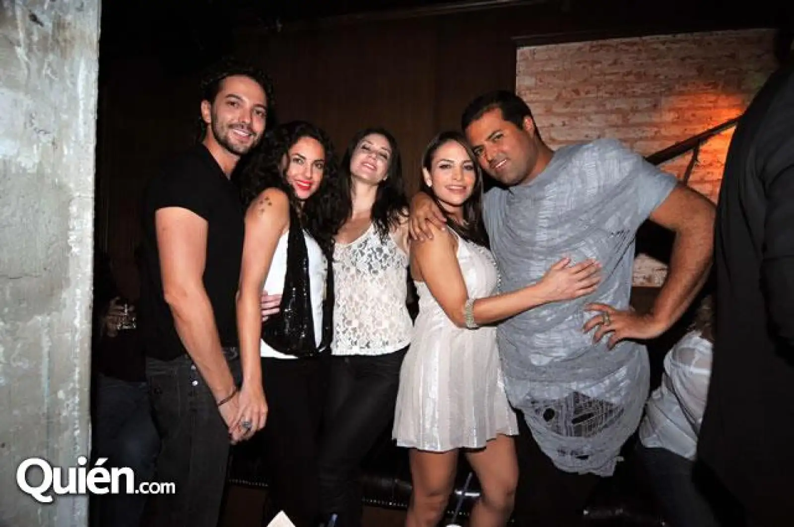 Kintaro Mori,Bárbara Mori,Karla Henkel y Fabiola Campomanes y Aldo Rendón