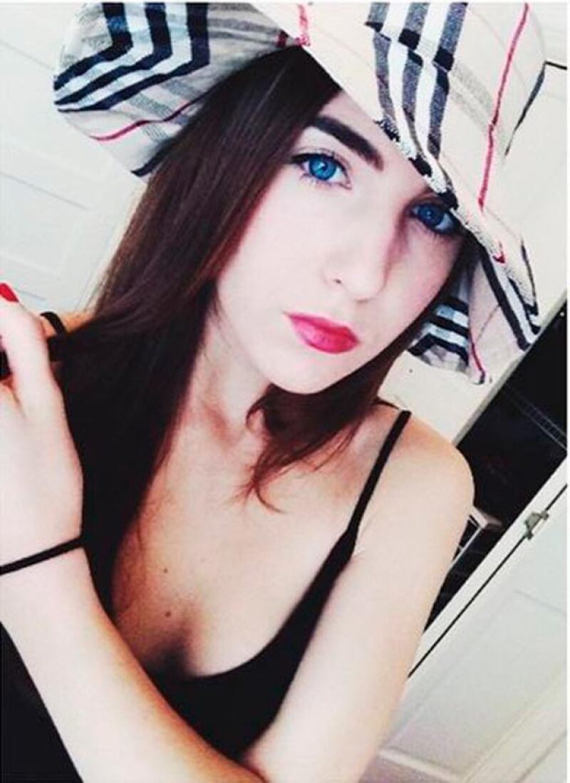 La belleza de Isabella ha llamado la atención en redes sociales.