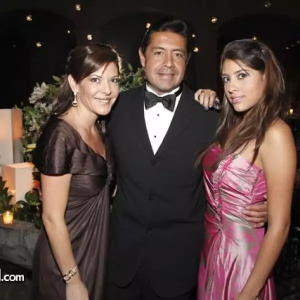 Sara,Alfredo y Paulina Laboríe