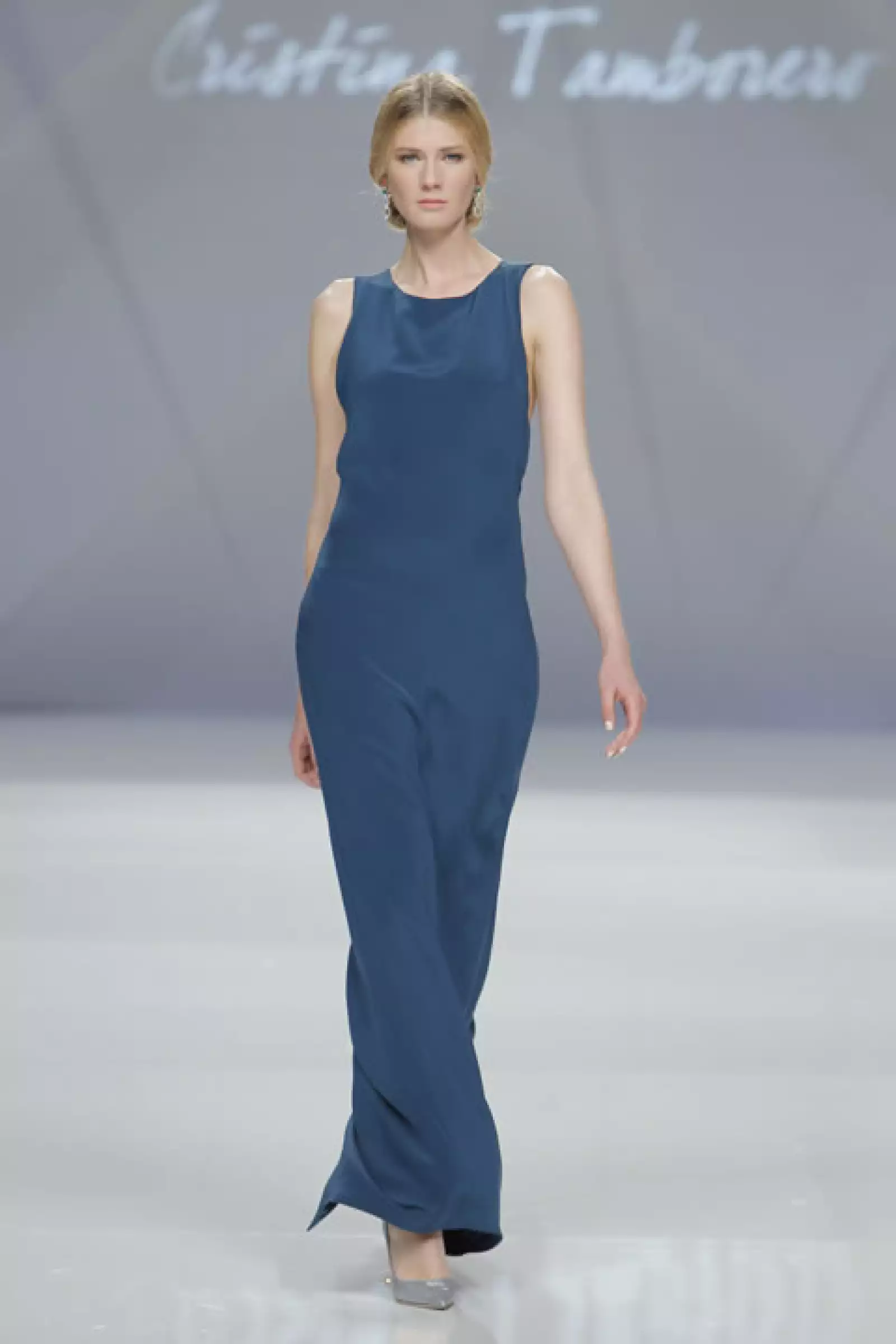 Look columna en azul.