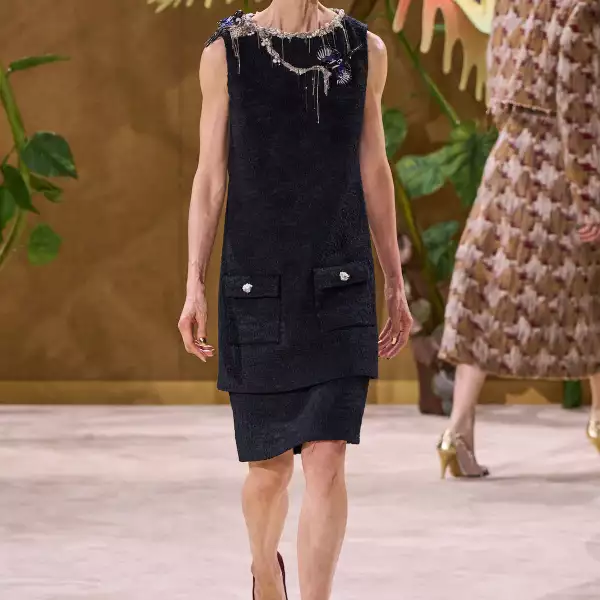 Chanel HC F26 056.jpg
