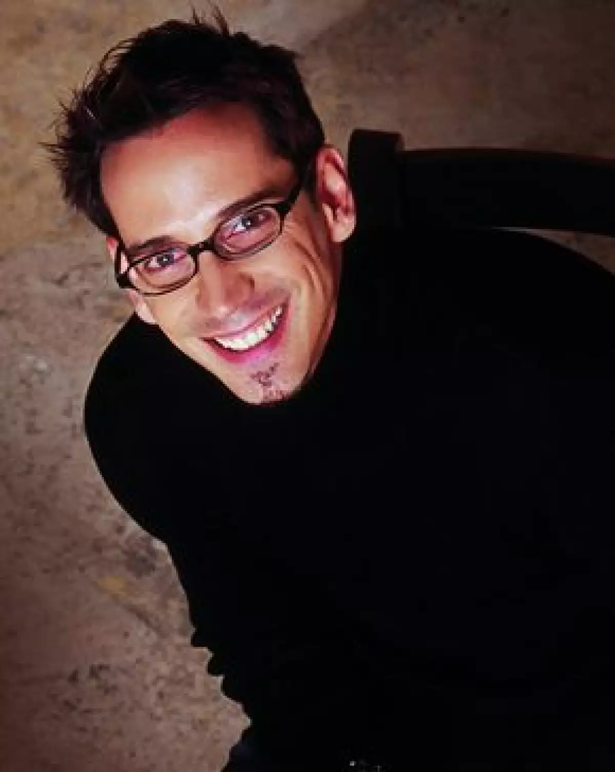 Macario Jiménez y Tanya Moss son algunos de los confirmados para presentar sus nuevas colecciones Otoño-Invierno 2009 durante la semana de la moda en México, la cual comenzará el 27 de abril.