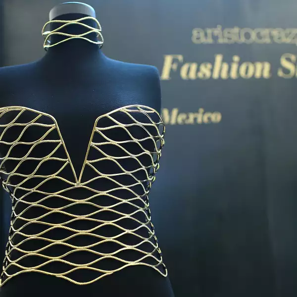 Exposición “The Tunnel” Las Joyas del Desfile