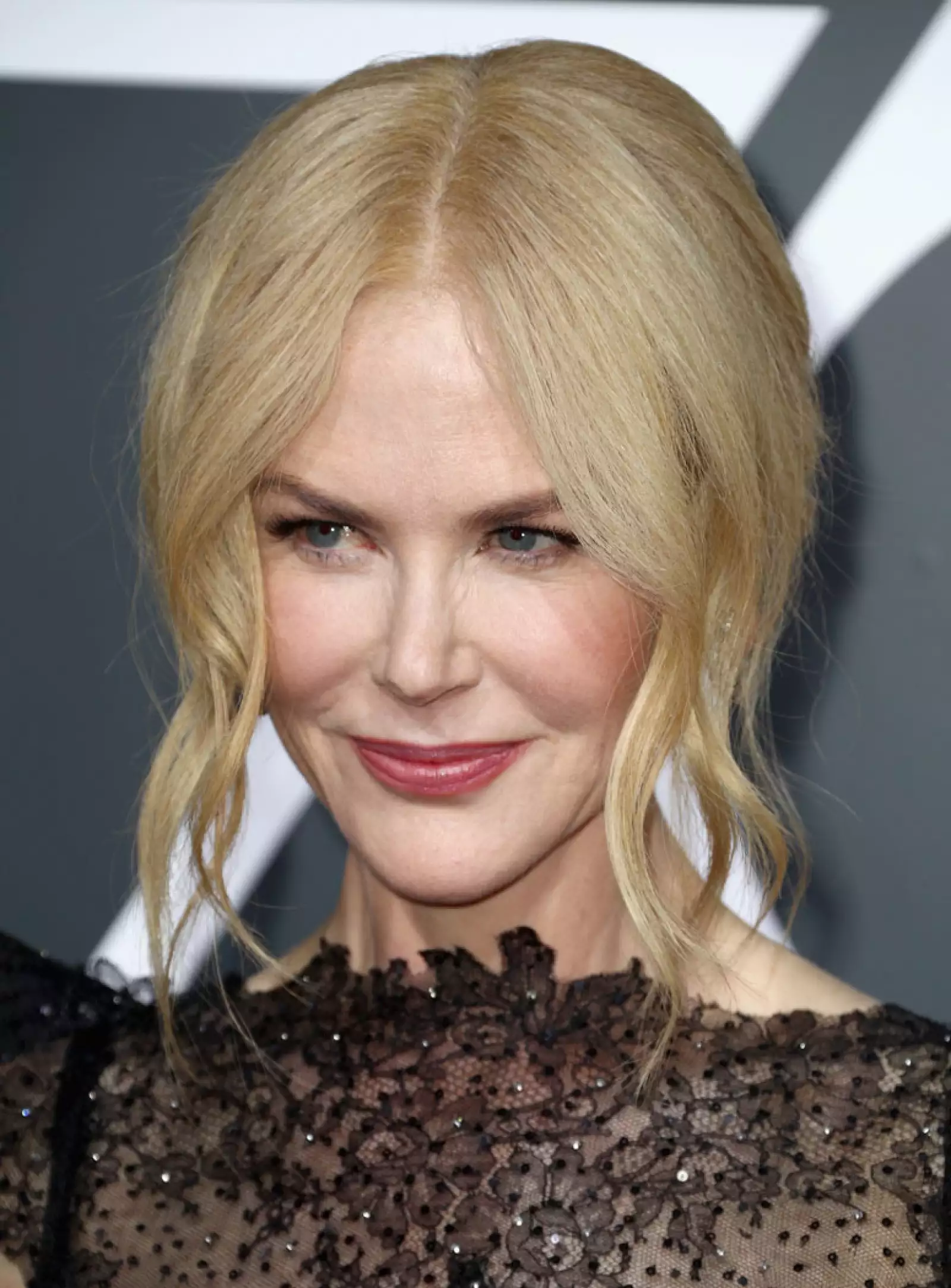 Mejores-beauty-looks-Golden-Globes-14