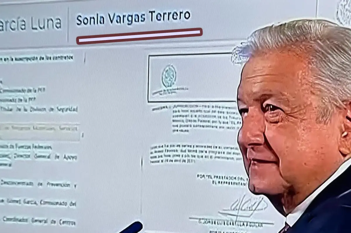 amlo contra funcionaria.jpg