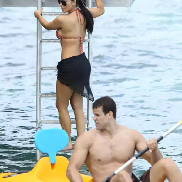 La enamorada pareja realizó diferentes actividades para relajarse.