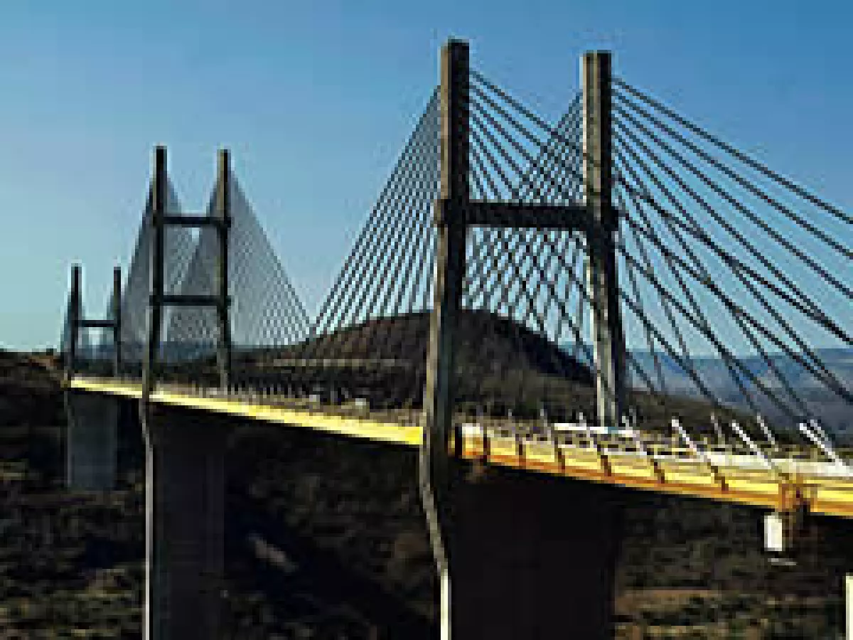 El Gobierno federal eliminará 297 normas del manual de adquisiciones y 116 normas en el manual de obra pública. (Foto: Procesofoto)