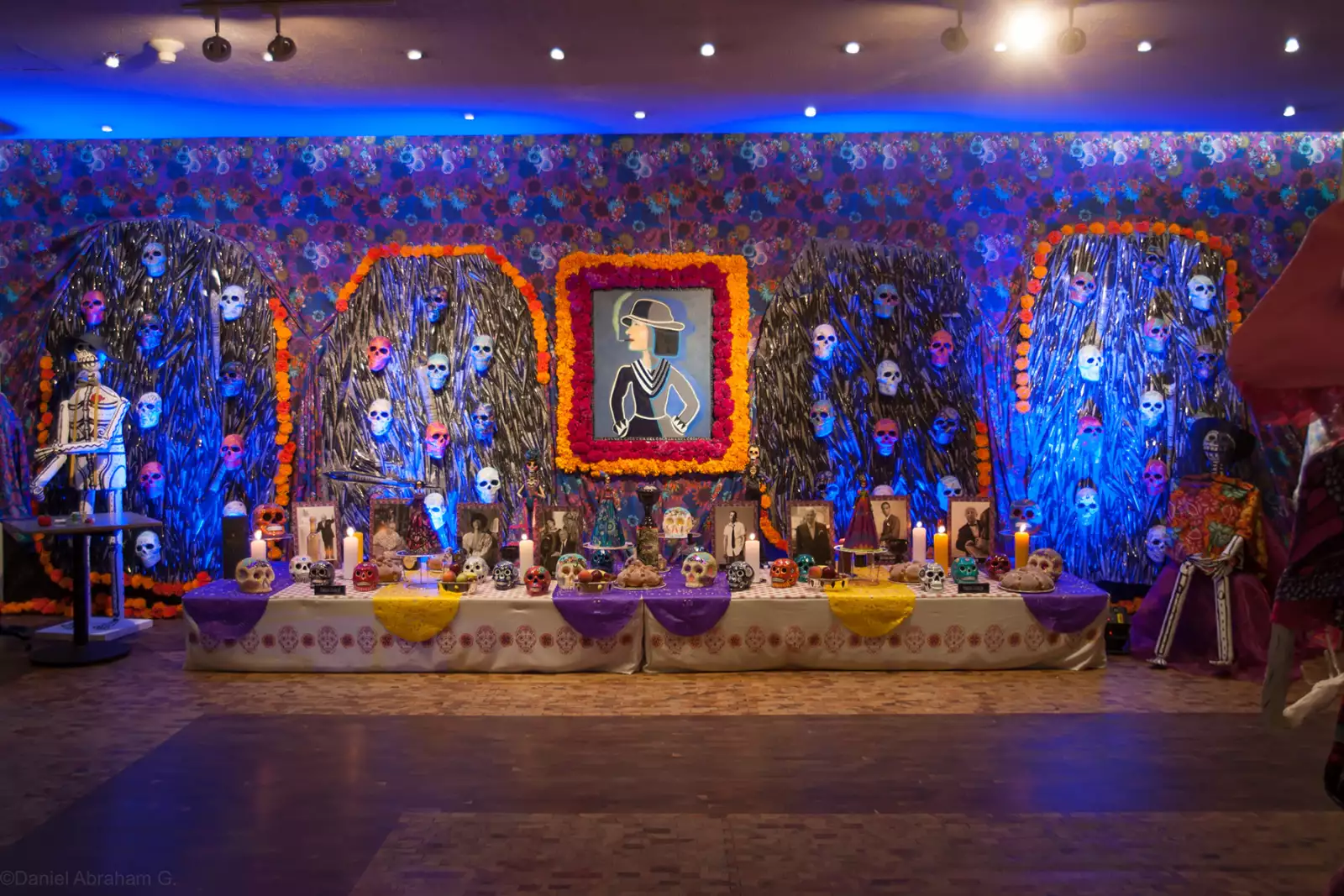 Altar de Muertos Pineda Covalín